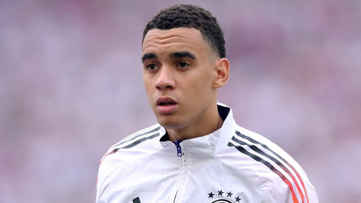 TouchlineX's tweet image. Pray for Musiala 🙏