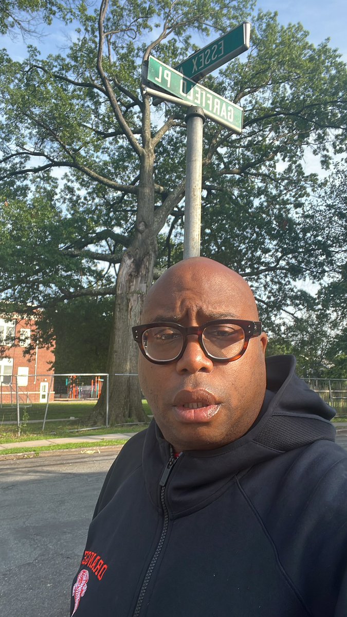 Back at it….nothing like summer fitness! 7 miler…my daily routine; rain or shine!  Staying fit assists with great; critical thinking! Walking to my late parents home to check the mail and back to my house gives me purpose. #HealthyLiving #HealthisWealth