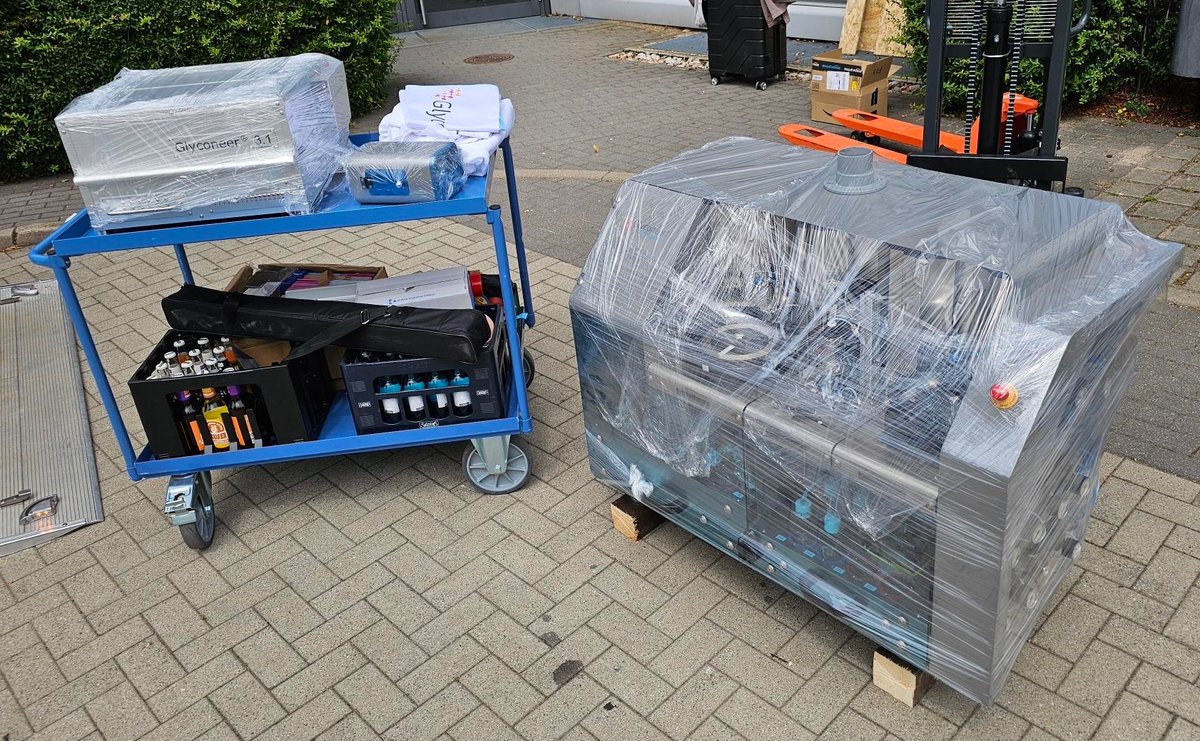 GlycoUniverse wraps up the Glyconeer® Workshop &amp; heads to #EuroCarb22 🇵🇱

We’re bringing 2 Glyconeers® to Gdańsk! ⚗️🚛
🎒 Brochure in your bag
🧪 Live demo at our booth

Discover the evolution leap of the only commercial automated oligosaccharides synthesizer!
#glycoscience #AGA