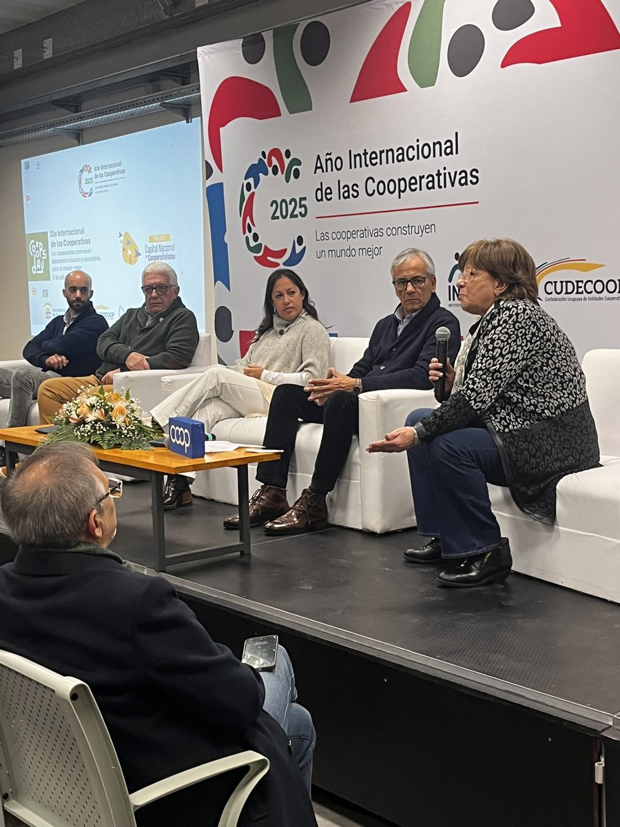 Comienza, en San José, Capital Nacional del Cooperativismo, la celebración del Dia Internacional de las Cooperativas. La Dra. Graciela Fernández de <a href="/inacoop/">INACOOP Uruguay</a> junto a representantes nacionales, departamentales y referentes del sector, da la bienvenida. <a href="/Cudecoop_uy/">Cudecoop</a>