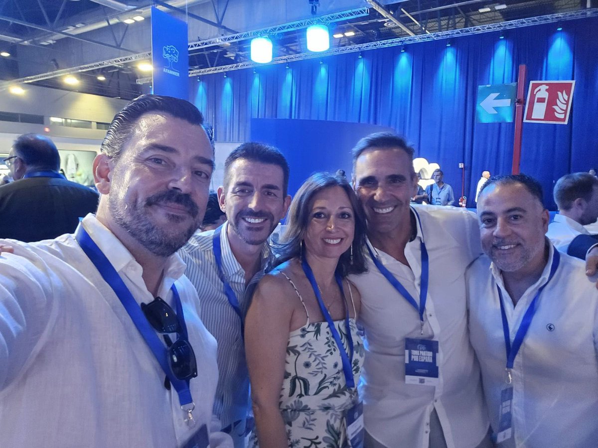 🔵 Segunda e intensa jornada rodeados de compañeros la que estamos viviendo en el #21CongresoNacionalPP del @partidopoular en #Madrid

RincóndelaVictoriaaa #PartidoPopular #PP
#TomaPartidoPorEspaña