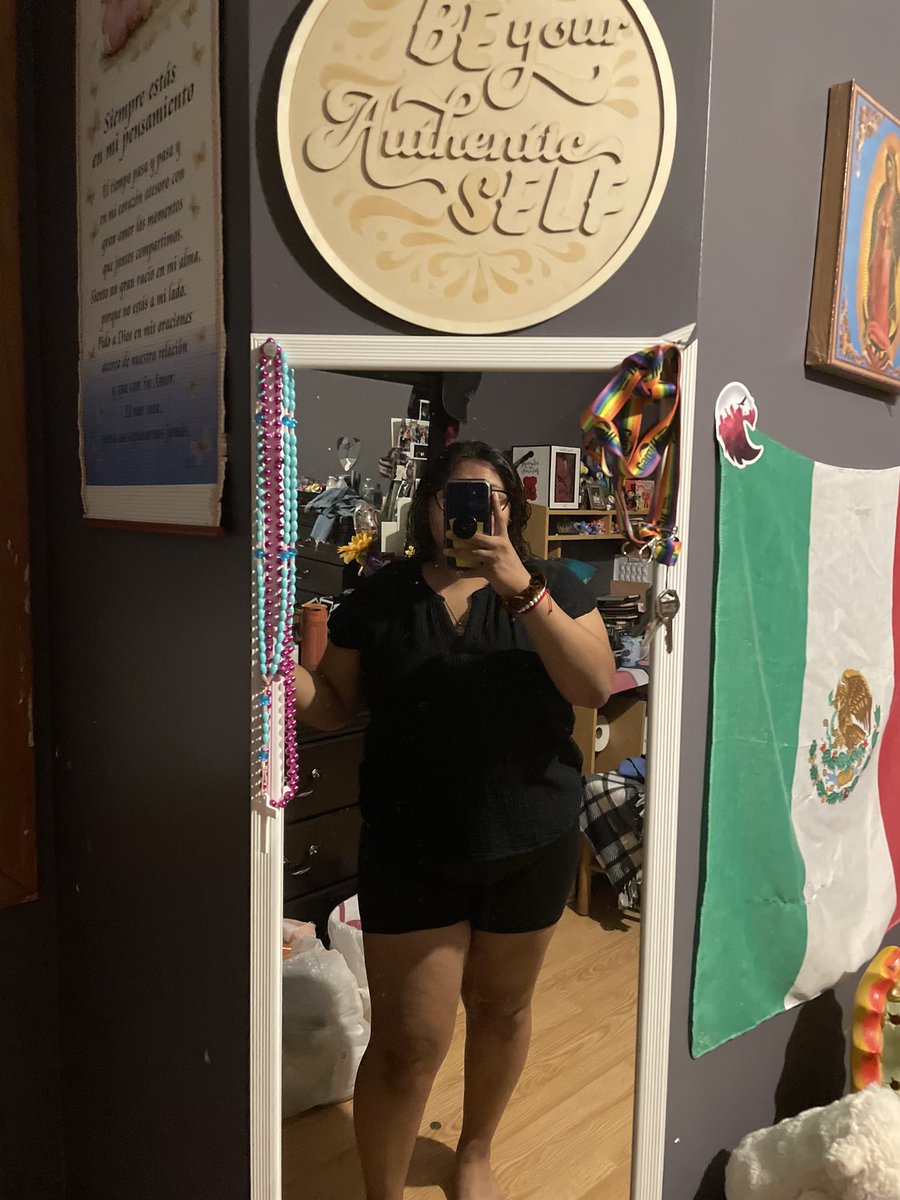 newe52's tweet photo. Cuck here. Really want my Latina gf to get fucked properly by a real since I can’t. Would love to chat, DM’s open 🥵 https://t.co/GvQez8XKEM