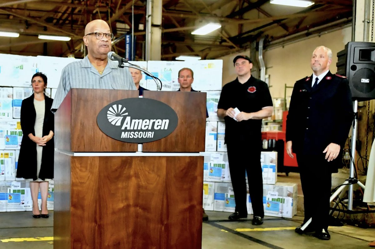 St. Louis American (@stlouisamerican) on Twitter photo The heat continues Saturday with a high of mid-90s. Are you prepared?♨🌊
St. Louis & other cities are bracing themselves
'Heat waves hit Black communities without mercy'
🖋 Jennifer Porter Gore|<a href="/WordInBlack/">Word In Black</a>
📸 Wiley Price
Tips: stlamerican.com/your-health-ma… cooldownstlouis.org The heat continues Saturday with a high of mid-90s. Are you prepared?♨🌊
St. Louis & other cities are bracing themselves
'Heat waves hit Black communities without mercy'
🖋 Jennifer Porter Gore|<a href="/WordInBlack/">Word In Black</a>
📸 Wiley Price
Tips: stlamerican.com/your-health-ma… cooldownstlouis.org