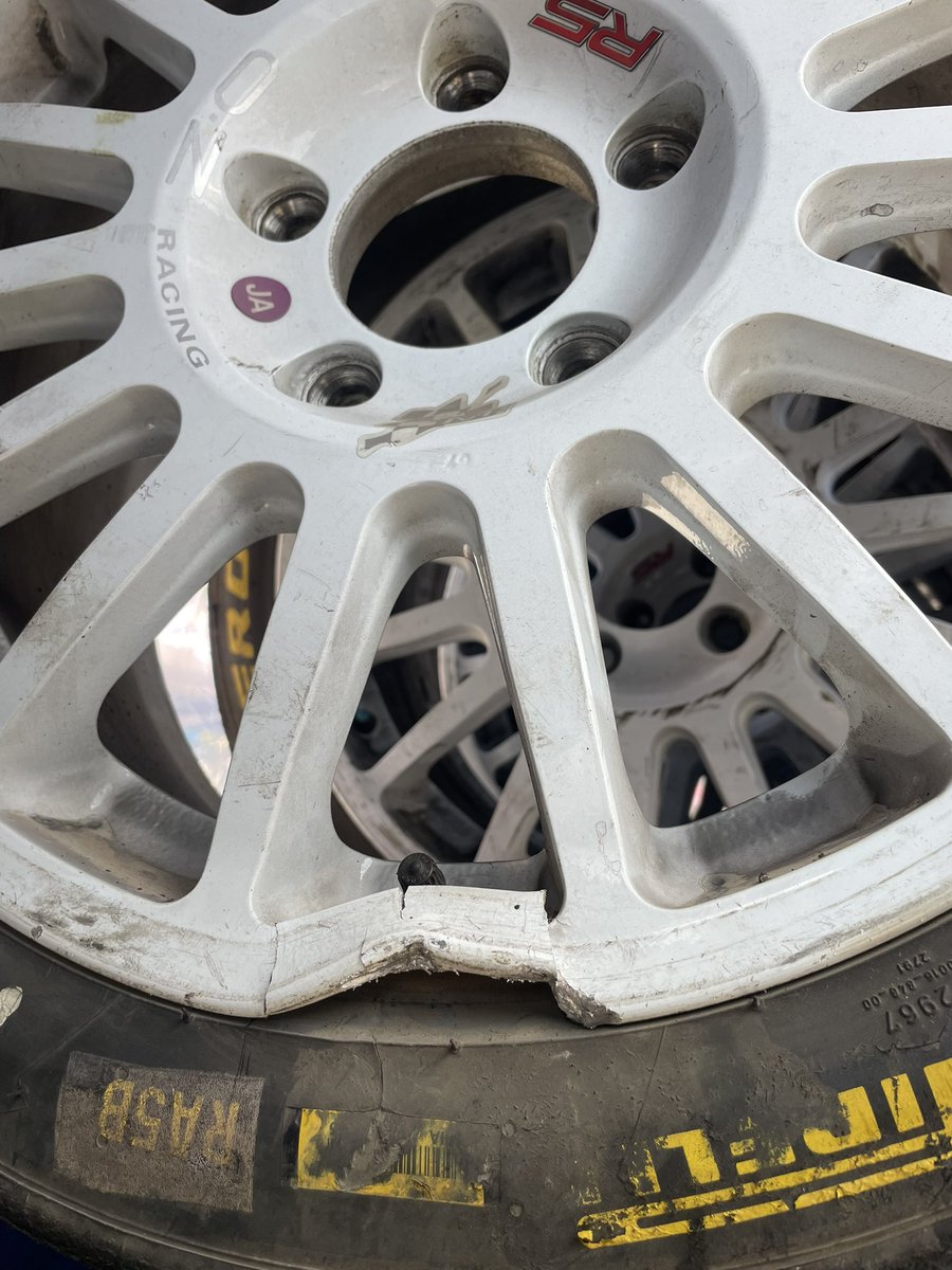 John 'pinchazos' Brazofuerte ha esquivado una buena bala esta mañana