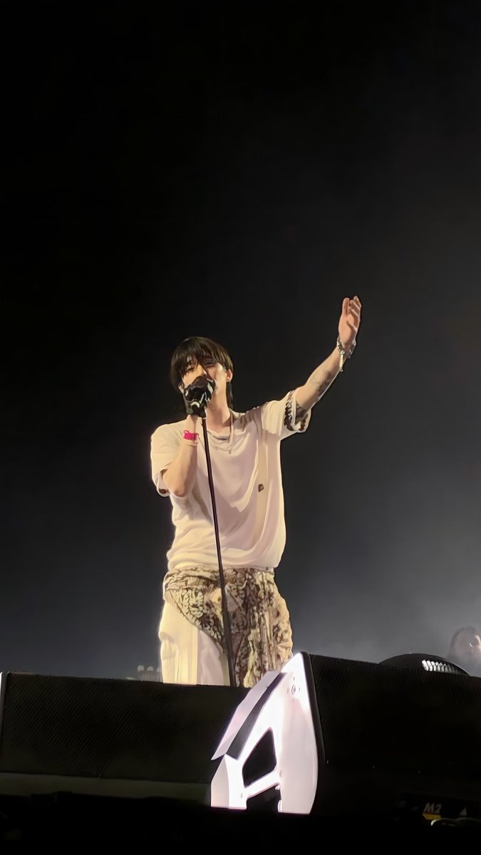 sungeaj's tweet image. i was enchanted to meet you #eaj1 #eaj1ep #canwejustpause