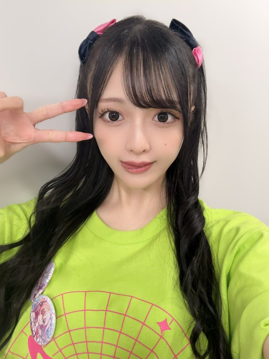 元STU48#D4DJ四ノ宮心愛役　由良朱合さん直筆サイン入り写真パネル みんなとのツーショットはまた改めて明日載せるね🙂‍↕️ みんな