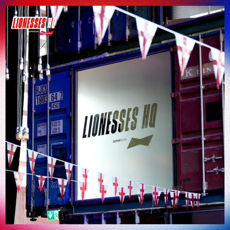 Lionesses's tweet photo. What an atmosphere! 🙌

Lionesses HQ - supported by @BudweiserUK - is in full-flow in Zürich! 😍
