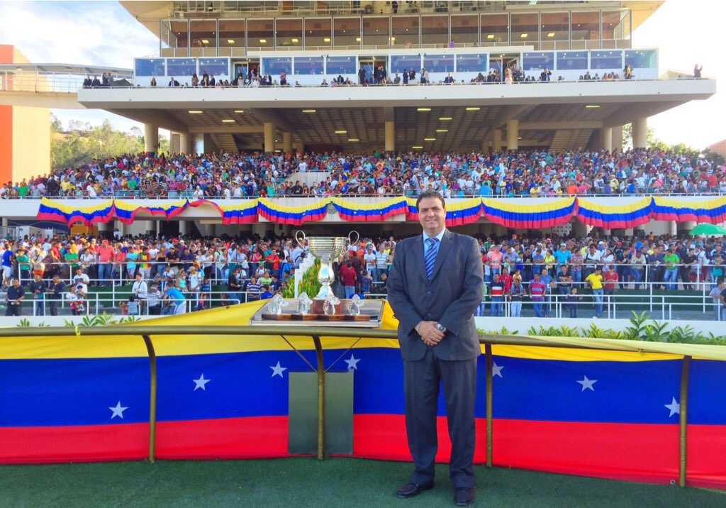 Juan Carlos Feijoó González (@jcfeijoo) on Twitter photo Hoy el Hipódromo La Rinconada llega a su 66to. Aniversario.
#LaRinconada66Aniversario
<a href="/OficialINH/">OFICIAL INH</a> <a href="/GlobalMediaTurf/">Global Media Turf</a> <a href="/TeleHipismo/">TeleHipismo</a> <a href="/ALCHI2008/">ALCHI</a> Hoy el Hipódromo La Rinconada llega a su 66to. Aniversario.
#LaRinconada66Aniversario
<a href="/OficialINH/">OFICIAL INH</a> <a href="/GlobalMediaTurf/">Global Media Turf</a> <a href="/TeleHipismo/">TeleHipismo</a> <a href="/ALCHI2008/">ALCHI</a>
