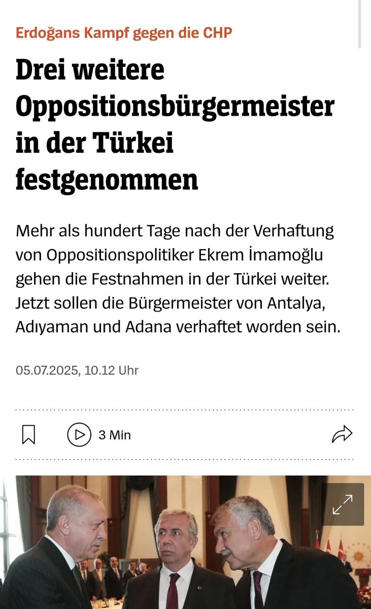 Während die Opposition in der Türkei wächst, nimmt die Repression durch das Regime zu und immer mehr demokratisch gewählte Bürgermeister werden abgesetzt. Und dennoch bleibt Erdoğan ein Premiumpartner für die NATO, EU-Kommission und Bundesregierung.

So von wegen "Werte" &amp; so...