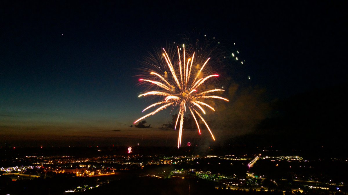 So many incredible moments captured, from the Independence Day 5K, to the festive "Too Fly for the Fourth of July" parade, and the grand fireworks finale. Check here next week to see the rest of the event's photos: bit.ly/4lTGKBR

#NewAlbanyOhio