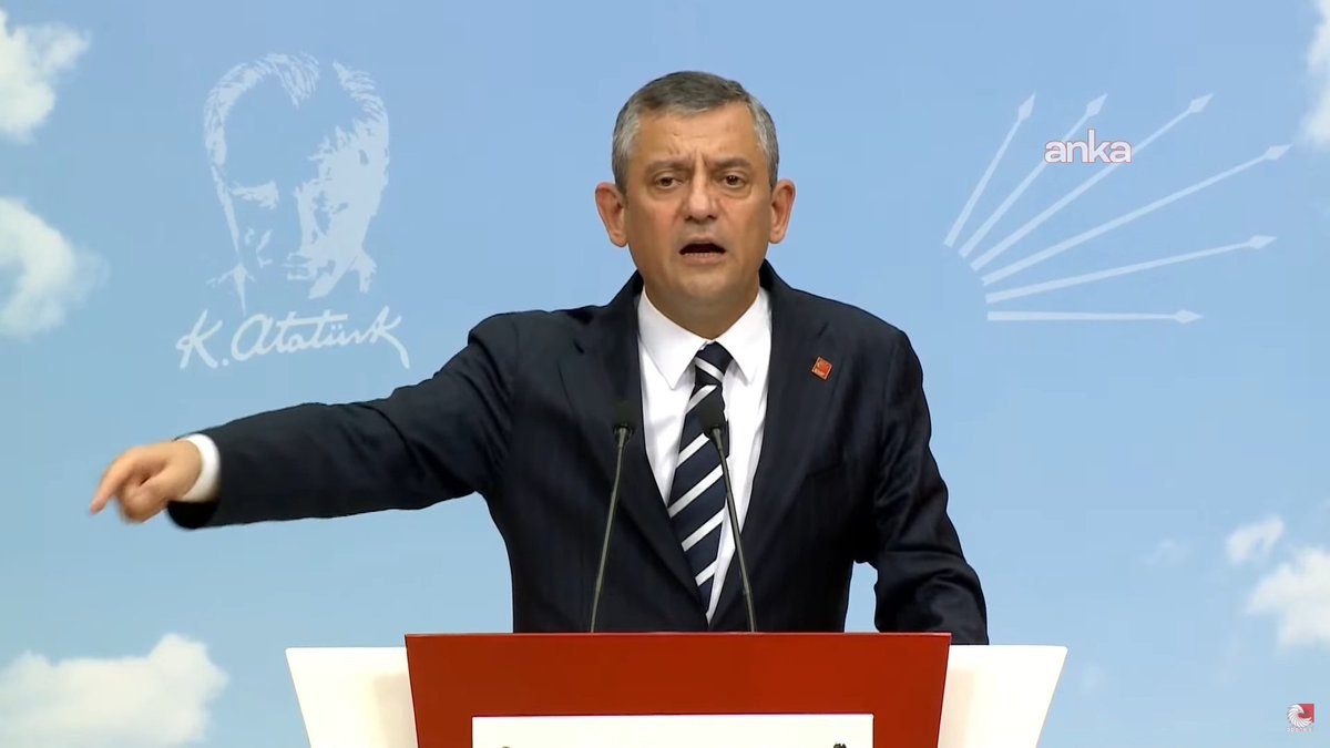 Özgür Özel;

"2 milyon kişiyle fragmanı izliyorsunuz, ben size korku filmini izleteceğim."