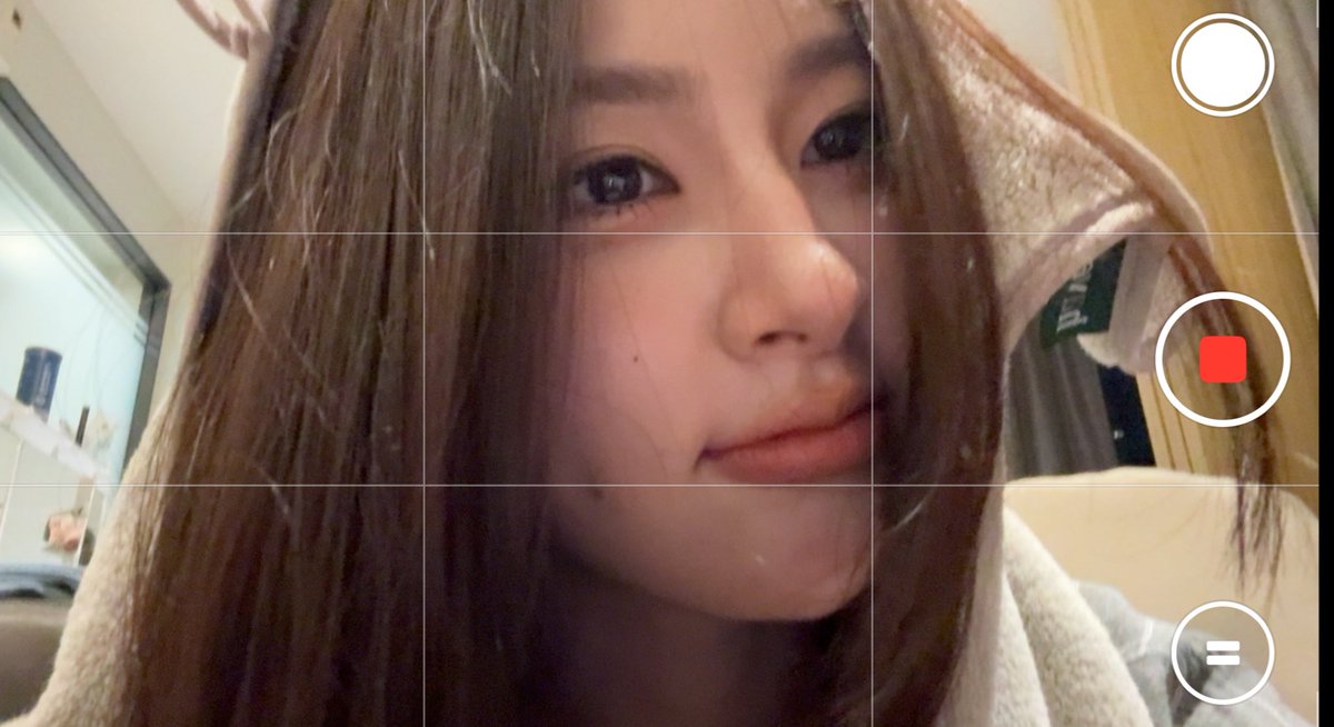 itspahnthitta's tweet photo. 猫咪🐱 https://t.co/a553NdILyw