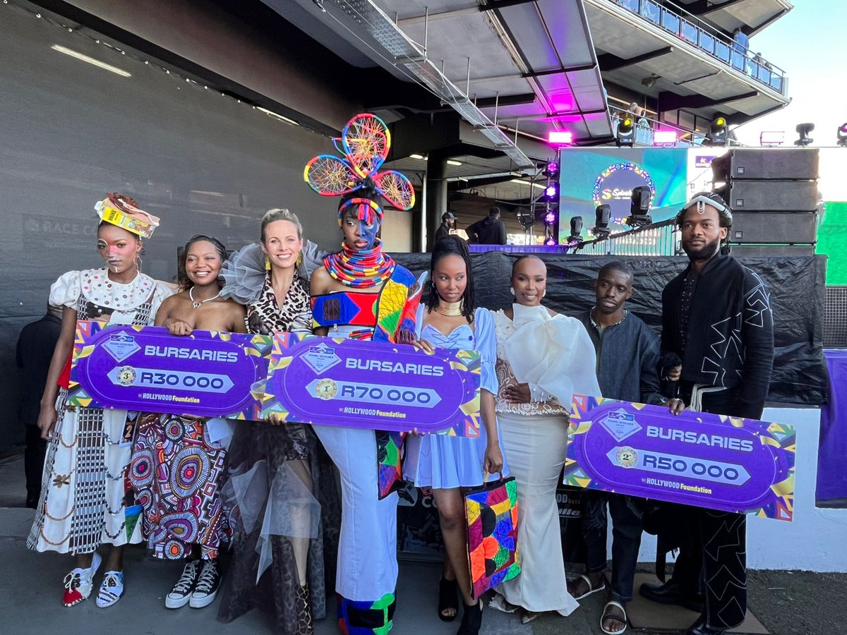 HWBFoundation's tweet image. 🎉 A standing ovation for our future fashion leaders! 👏
The Hollywood Foundation proudly awarded bursaries to our top 3 Young Designer Award finalists at #HDJ2025! 💫
#HWF #HollywoodbetsDurbanJuly #YoungDesigners