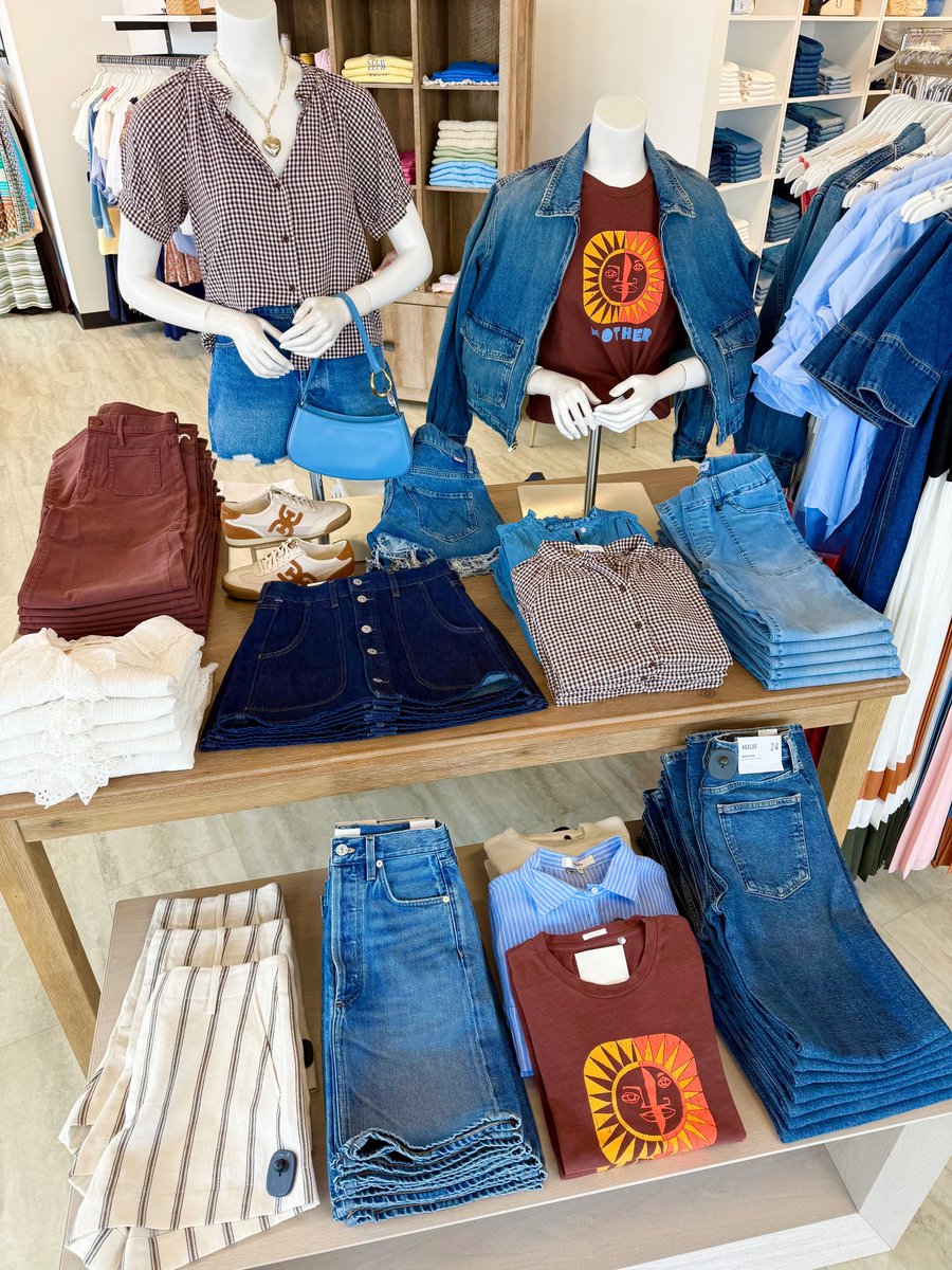 uniquities's tweet photo. Saturday shop scenes 💫 The stores are open today 10-7 &amp; filled up with tons of new goodies for summer *and* pre-fall 👀 We can't wait to see you! https://t.co/eMHIBZ91p7