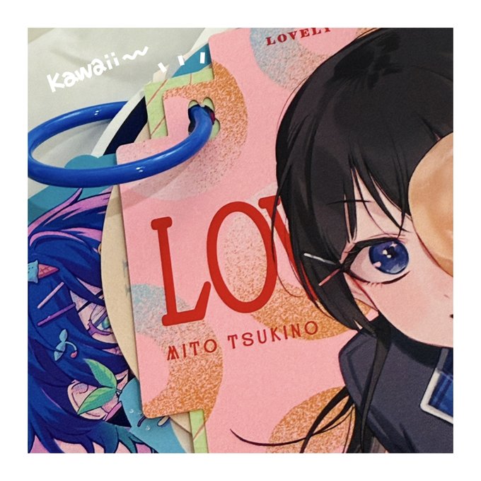 にじその新刊の通販が始まっているようです〜!
私も献本もらったけどめちゃくちゃかわいいです!!穴がウサギ型になってるの天才かわいいすぎる🐇
委員長/コウ/社長を描いています!よろしくお願いします🐰🌙🏢 