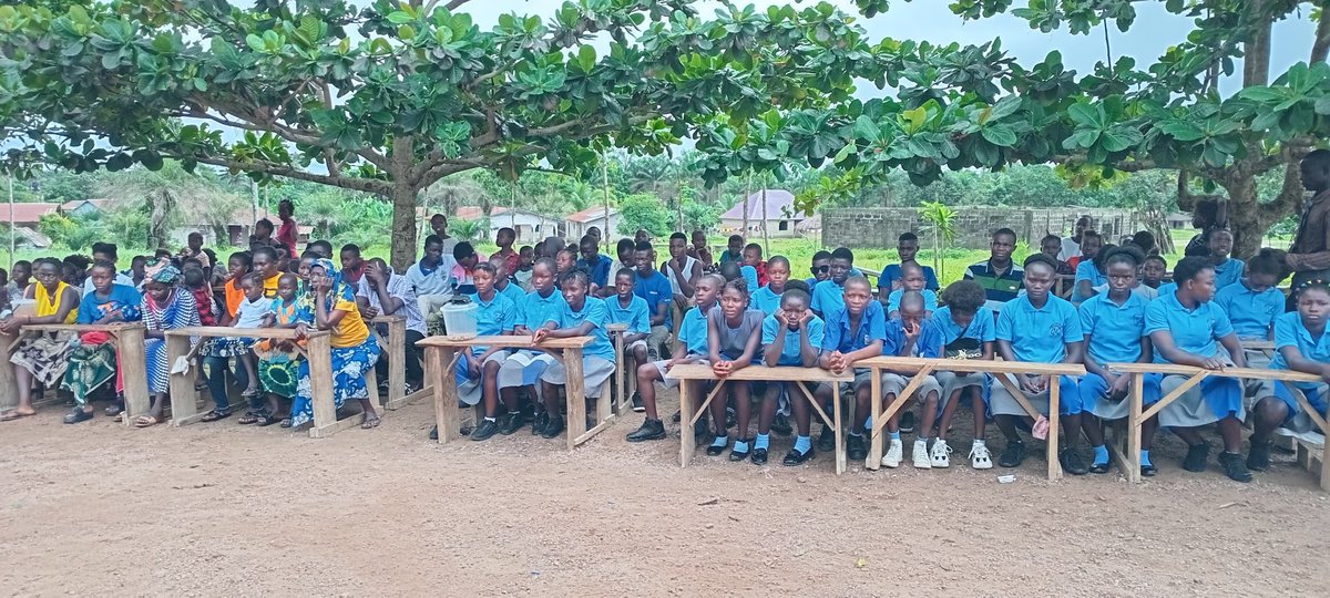 Defence For Children Sierra Leone (@dci_sierraleone) on Twitter photo She Leads Leads in Kabombeh✨🪙
She Leads held an engagement on Gender Socialization in Kabombeh, Bombali District, bringing together key stakeholders including the District Director for Free Quality Education, as well as pupils, and parents. <a href="/DCIsecretariat/">Defence for Children International</a> She Leads Leads in Kabombeh✨🪙
She Leads held an engagement on Gender Socialization in Kabombeh, Bombali District, bringing together key stakeholders including the District Director for Free Quality Education, as well as pupils, and parents. <a href="/DCIsecretariat/">Defence for Children International</a>