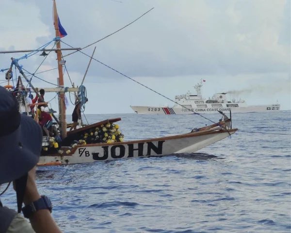 BRPSierraMadre's tweet image. BEARING TRUTH ACROSS WATERS: DEFENDING STORIES FROM THE WEST PHILIPPINE SEA | The BRP Sierra Madre respectfully acknowledges the official position conveyed by the Consulate-General of the People’s Republic of China in Auckland regarding the scheduled screening of the documentary…