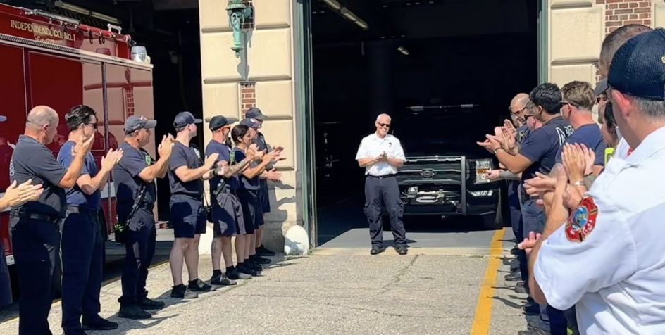 New Bedford Fire Chief Scott Kruger stepped out of his office for the final time concluding a 34-year career with the city’s EMS and Fire Department. Photos:

newbedfordguide.com/new-bedford-fi…