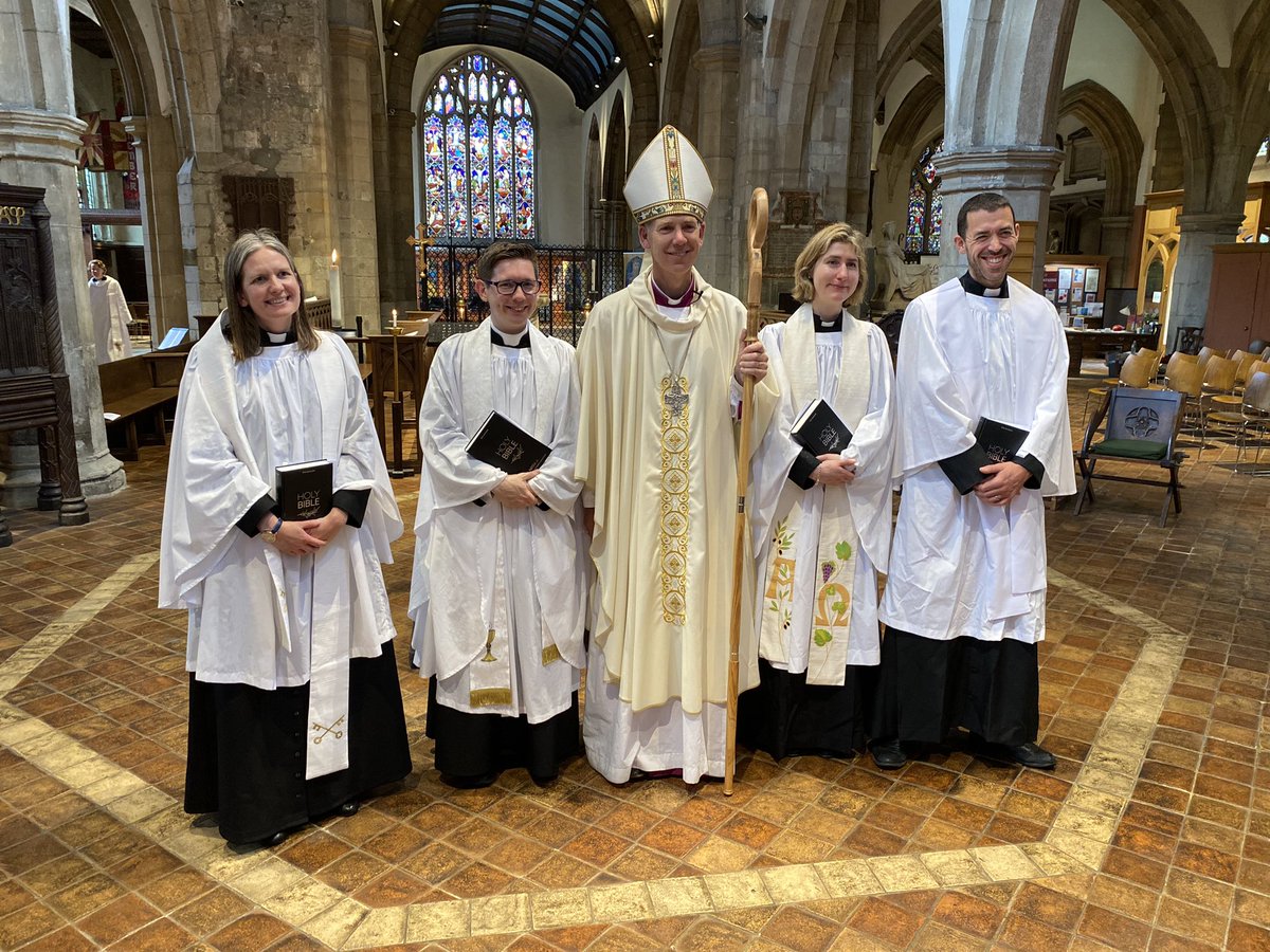 MartinGainsbor1's tweet image. Four new priests in the Kingston Episcopal Area! Much rejoicing and prayers for all that lies ahead! @SouthwarkCofE