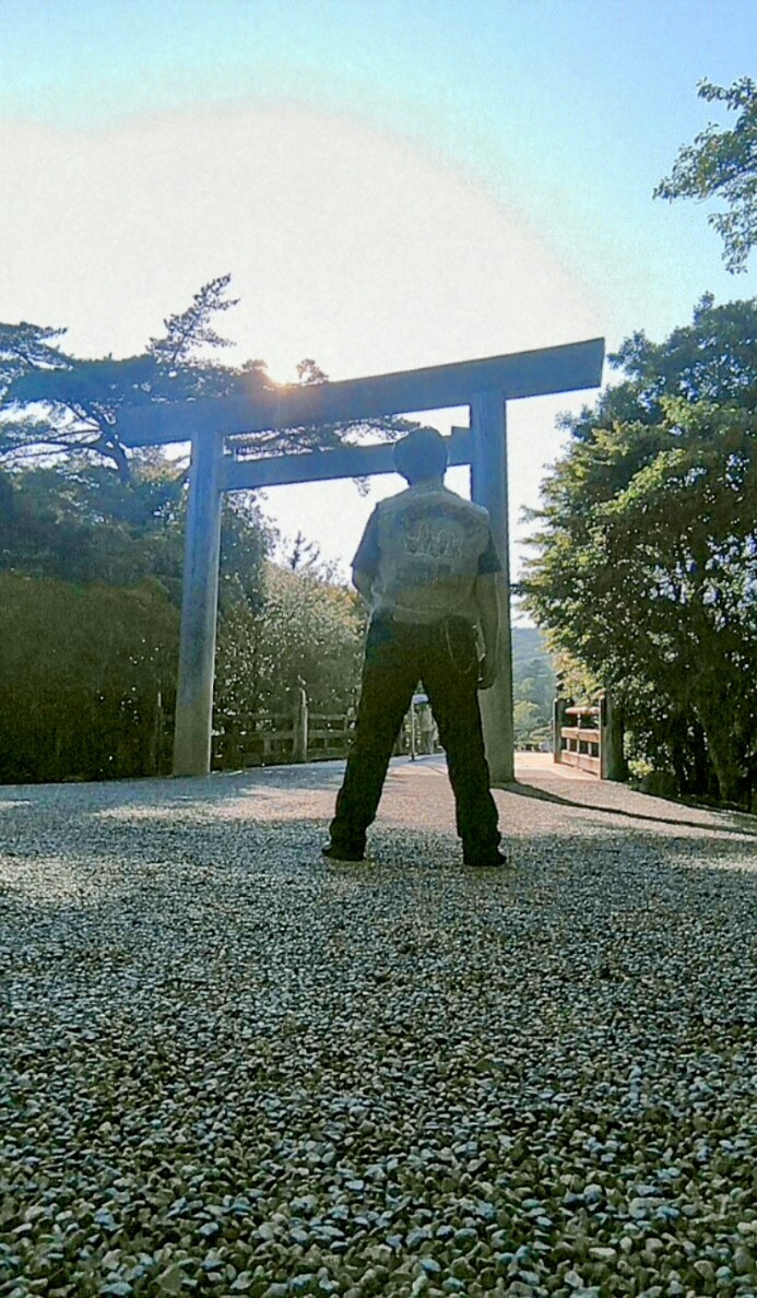 TikTokのフォロワーが
６６６人のゾロ目に為った😅笑
tiktok.com/@hd1952flpan