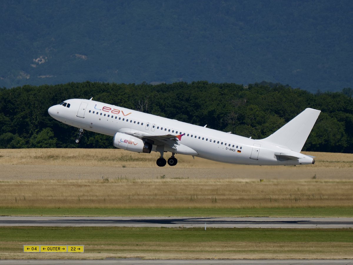 vince_dago's tweet image. B737-8 Max | SP-LVD | LOT Polish Airlines
Embraer E190LR | HB-JVN | Helvetic Airways
A320-232 | D-ANDI | LEAV Aviation
Embraer Legacy 600 | 9H-IMP | AirX
GVA/LSGG🇨🇭05.07.2025