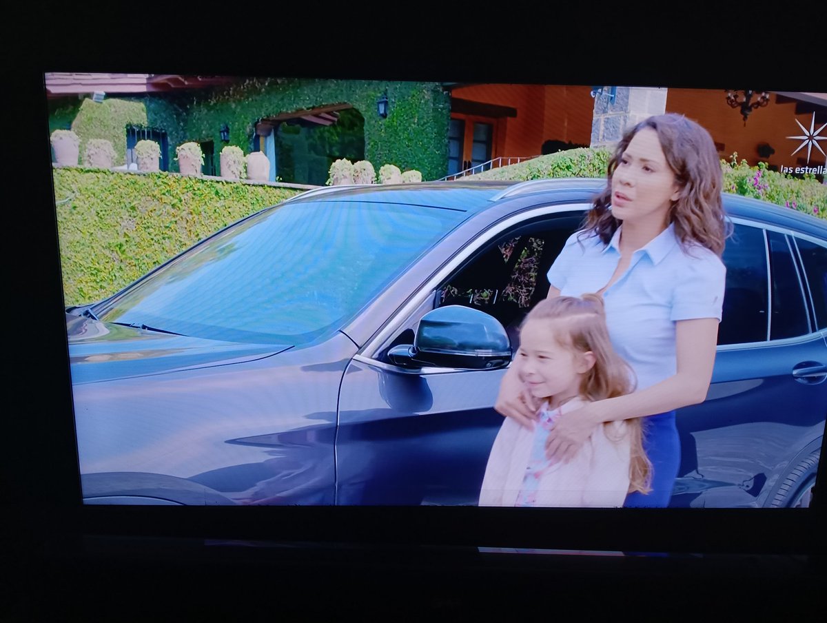 blackdaniels721's tweet photo. Última capitulo con @loregraniewicz #JuegosDeAmorYPoder #JDAYP https://t.co/zaR7ztslrK