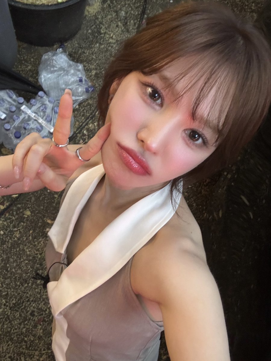 [📺] 
KBS2 &lt;방판뮤직 : 어디든 가요&gt;

잠시 후, 오후 10시 40분🎶

#WENDY #웬디
#방판뮤직_어디든가요