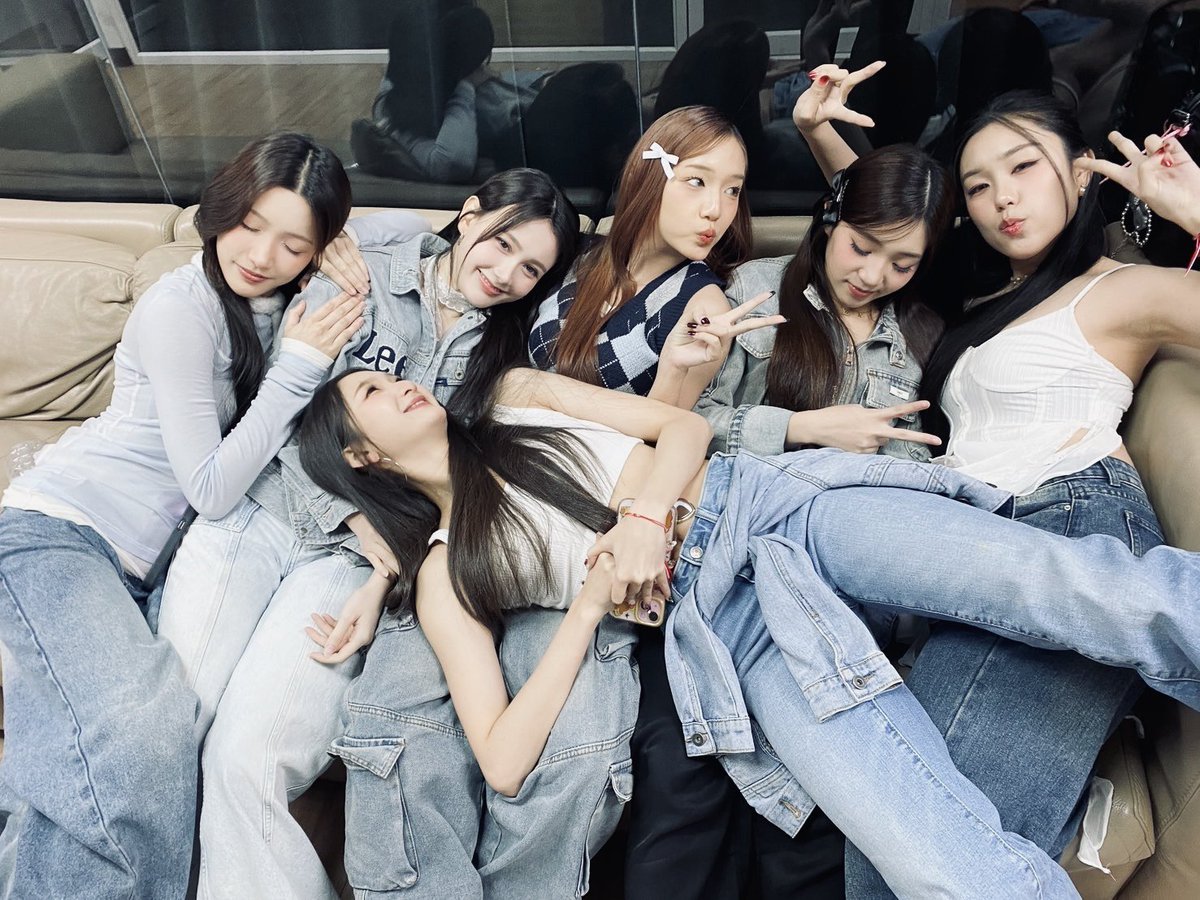 meow meowww 🧡🐱
มีใครคิดถึงพวกหนูบ้างงงงง?!

#FELIZZ
#RISERMUSIC