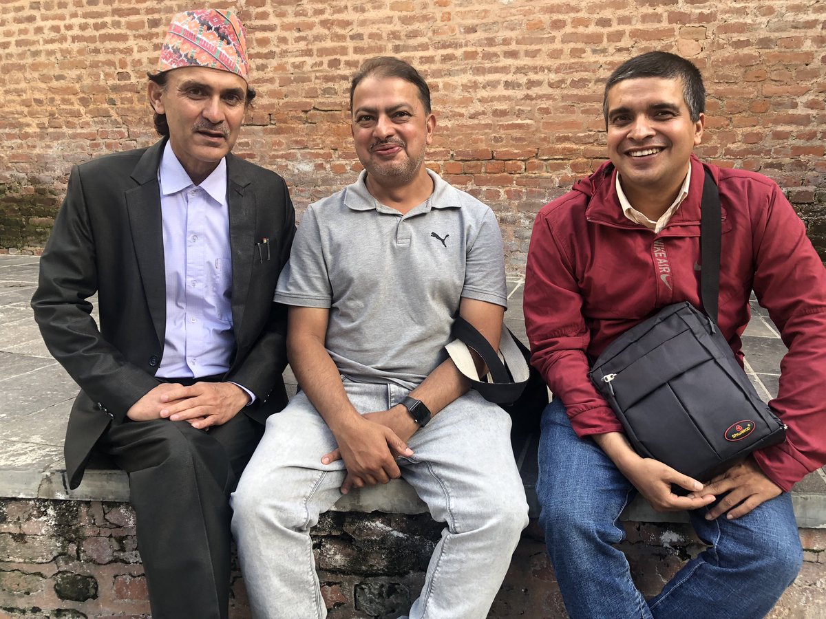 Devendra R Bhattarai (@registandiary) on Twitter photo рджреБрд░реНрд▓рдн-рд╕рдВрдпреЛрдЧ :
рдПрдХрдЬрдирд╛ рдЕрдиреНрддрд░рд╛рд╖реНрдЯреНрд░рд┐рдп рдХрд╛рдиреВрдирдХрд╛ рдкреНрд░рд╛рдзреНрдпрд╛рдкрдХ рднрд┐рд╖реНрдо рд╕рдВрдЧреНрд░реМрд▓рд╛ рд░ рдЕрд░реНрдХрд╛ рд░рд╛рд╖реНрдЯреНрд░рд┐рдп рдХрд╛рдиреВрди-рдЕрджрд╛рд▓рдд-рдкреНрд░рд╢рд╛рд╕рдирдХрд╛ рдЬреНрдЮрд╛рддрд╛ <a href="/krishnaktm/">Krishna Gyawali</a> рд╕реЕрдЧ (рдо) рдмрд┐рдзреА/рдХрд╛рдиреВрди рдмрд┐рдзреНрдпрд╛рд░реНрдереАрдХреЛ рдЖрдХрд╕реНрдорд┐рдХ рднреЗрдЯ !
*
(рд╕рдорд╛рд░реЛрд╣ : тАШрдкрд░реНрджрд╛рдкрдЫрд╛рдбрд┐рдХреЛ рднреВрдЯрд╛рдитАЩ, рд╡рд┐рдореЛрдЪрди, рдпрд▓рдорд╛рдпрд╛ рдХреЗрдиреНрджреНрд░, рдкрд╛рдЯрдирдвреЛрдХрд╛) рджреБрд░реНрд▓рдн-рд╕рдВрдпреЛрдЧ :
рдПрдХрдЬрдирд╛ рдЕрдиреНрддрд░рд╛рд╖реНрдЯреНрд░рд┐рдп рдХрд╛рдиреВрдирдХрд╛ рдкреНрд░рд╛рдзреНрдпрд╛рдкрдХ рднрд┐рд╖реНрдо рд╕рдВрдЧреНрд░реМрд▓рд╛ рд░ рдЕрд░реНрдХрд╛ рд░рд╛рд╖реНрдЯреНрд░рд┐рдп рдХрд╛рдиреВрди-рдЕрджрд╛рд▓рдд-рдкреНрд░рд╢рд╛рд╕рдирдХрд╛ рдЬреНрдЮрд╛рддрд╛ <a href="/krishnaktm/">Krishna Gyawali</a> рд╕реЕрдЧ (рдо) рдмрд┐рдзреА/рдХрд╛рдиреВрди рдмрд┐рдзреНрдпрд╛рд░реНрдереАрдХреЛ рдЖрдХрд╕реНрдорд┐рдХ рднреЗрдЯ !
*
(рд╕рдорд╛рд░реЛрд╣ : тАШрдкрд░реНрджрд╛рдкрдЫрд╛рдбрд┐рдХреЛ рднреВрдЯрд╛рдитАЩ, рд╡рд┐рдореЛрдЪрди, рдпрд▓рдорд╛рдпрд╛ рдХреЗрдиреНрджреНрд░, рдкрд╛рдЯрдирдвреЛрдХрд╛)