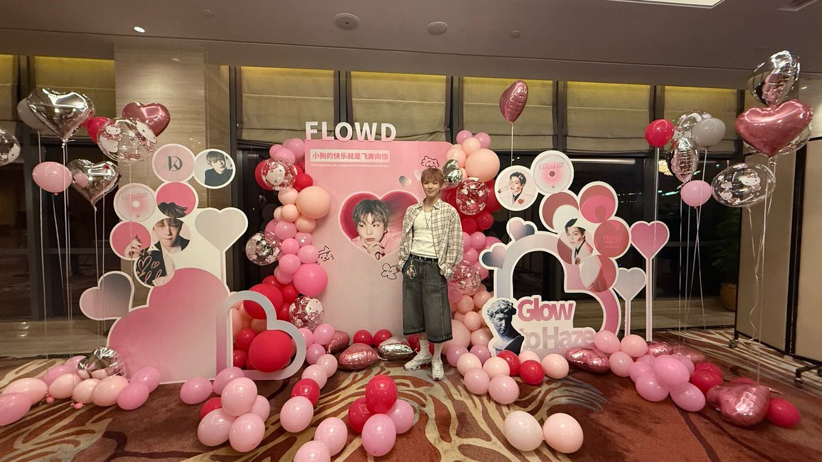 [📸] 250705 &lt;iminitv Guangzhou 팬사인회 &gt; 완료🩷

#강다니엘 #KANGDANIEL
#Glow_to_Haze #Episode