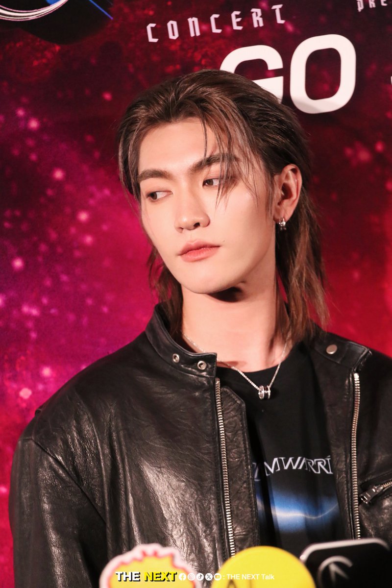 THENEXT_Talk's tweet photo. สุดหล่อพร้อมแล้วครับ !! ❤️‍🔥✨️
แฟนๆเตรียมรับความเท่แบบจัดหนัก จัดเต็มได้เลย !

"บอส ชัยกมล" ช่วงสัมภาษณ์สื่อในงาน  "BOSSCKM 'DREAM WARRIOR' CONCERT"

DREAM WARRIOR CONCERT

#BOSSCKMDreamWarriorDay 
#BOSSCKMDreamWarriorConcert
#Bosschaikamon #BOSSCKM
#ShawtyBoss
#THENEXTTalk
#THENEXTTalkEnt