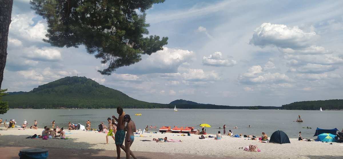 freakyblonde's tweet image. Když tady to docela žije... 😊

#Mácháč ⛵
#plážStaréSplavy ⛱️