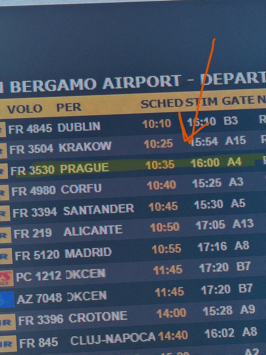 Ale81's tweet photo. @Ryanair è sempre una certezza 😌

#Ritardo
#Ryanair https://t.co/UrI5P5cRqD