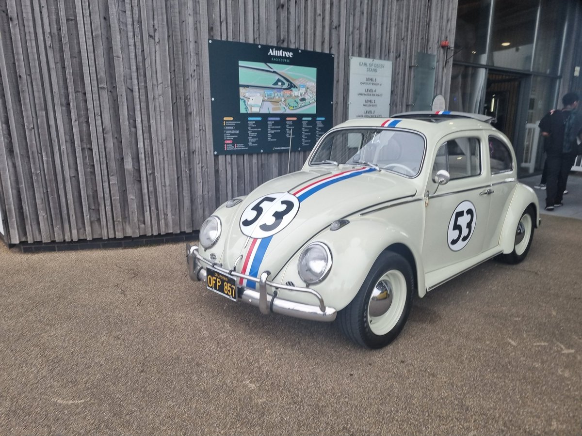 scouse_mouse_20's tweet image. Comic Con Aintree today with my grandson. A fab few hours. Highlight was Knight Riders car, KITT 😍