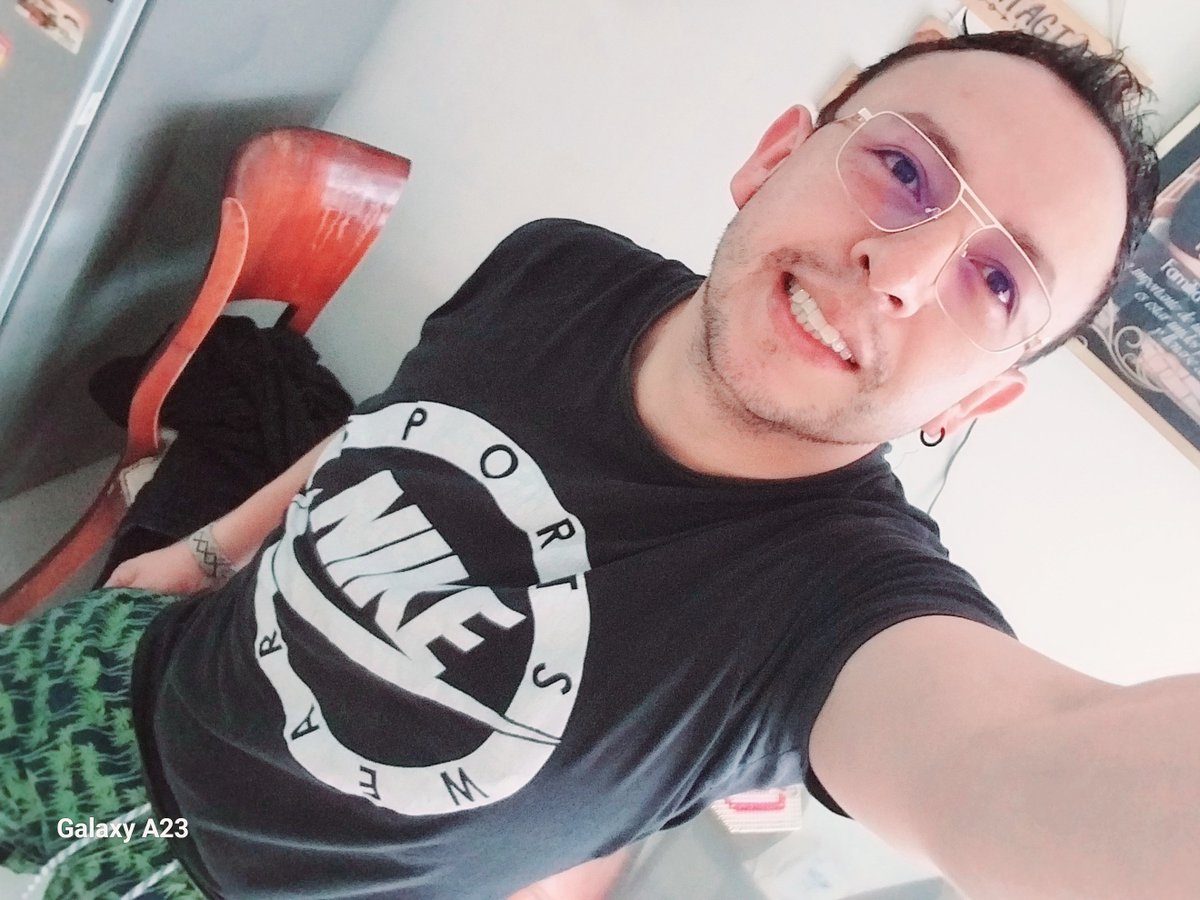 930_alejo's tweet photo. Modo casa este sábado con un poco 🥵🥵🥵.
#setumotivacion  ##videoviral 
#AmorPropio #sexy #solteria 
#modoselfie #mododiablo https://t.co/O2ydMSeMc1