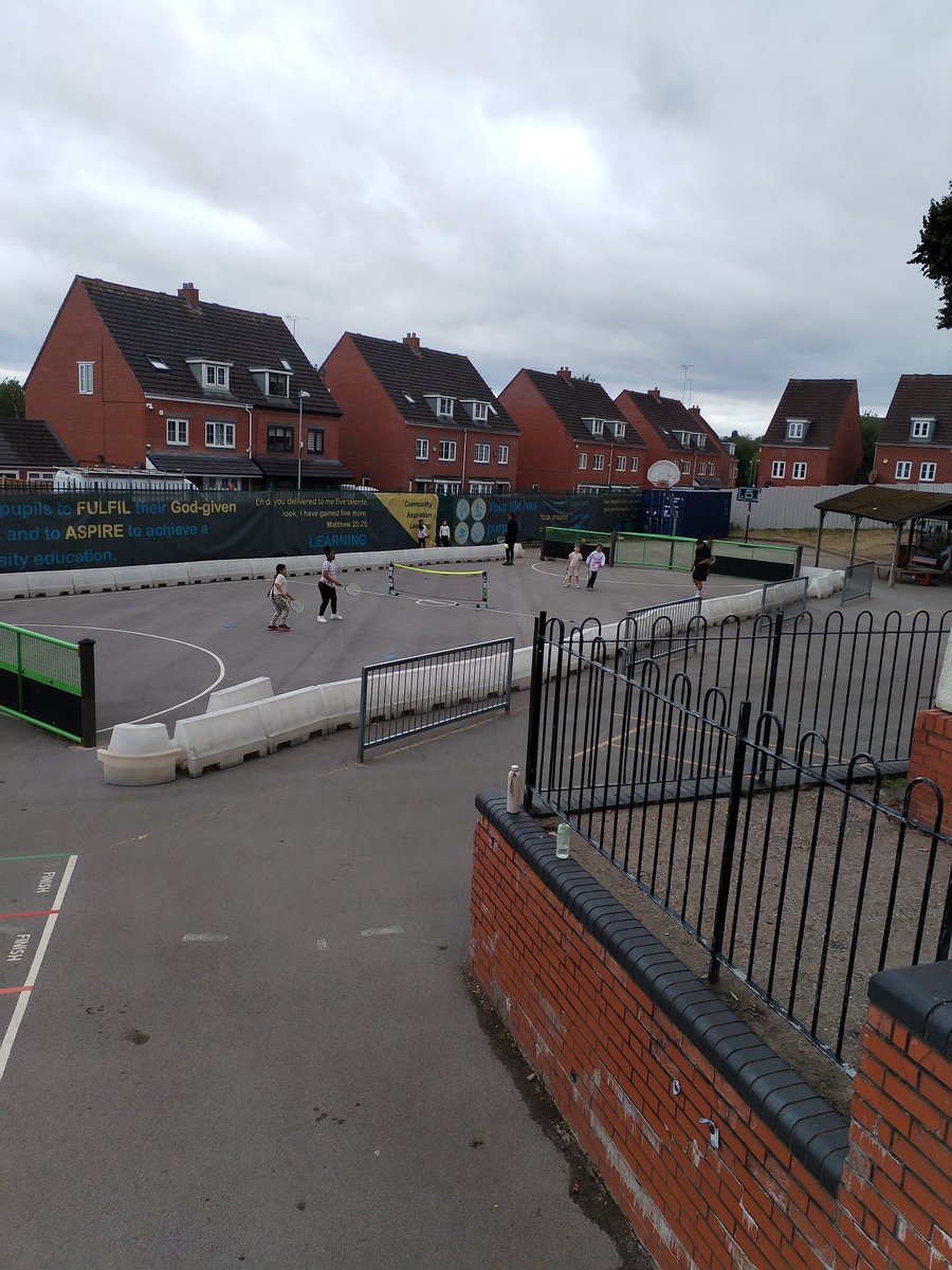 stmichaelsb21's tweet image. A great opening edition of the new @YouthPathway Saturday Youth Club at St. Michael's. Sport, games, cycling, friendship and fun. A brilliant addition to the St. Michael's community hub calendar and another brilliant initiative by Mr Tonn and @YouthPathway. #WeAreStMikes