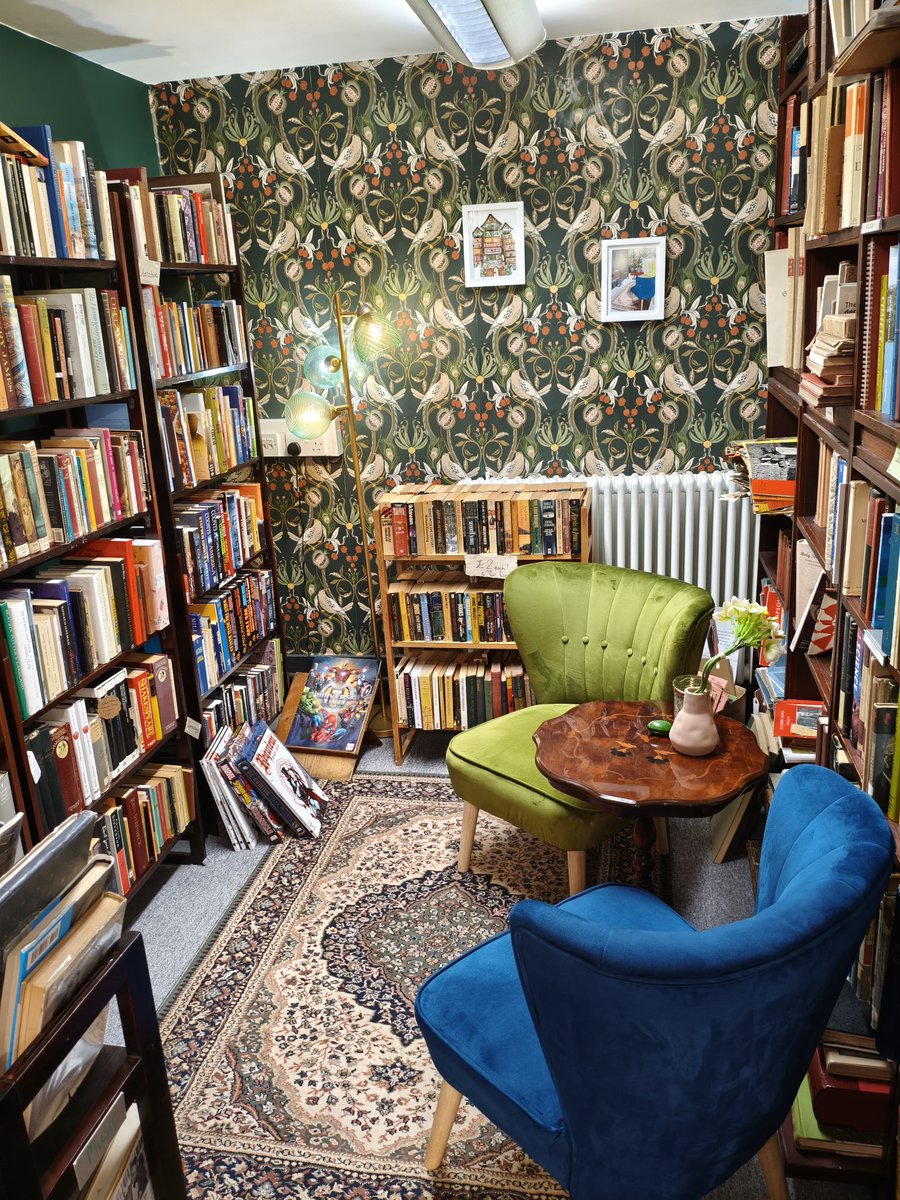 Davlin781871's tweet image. Walkabout Liverpool Bluecoat art, Aldous book nook, Lego Keith Haring .