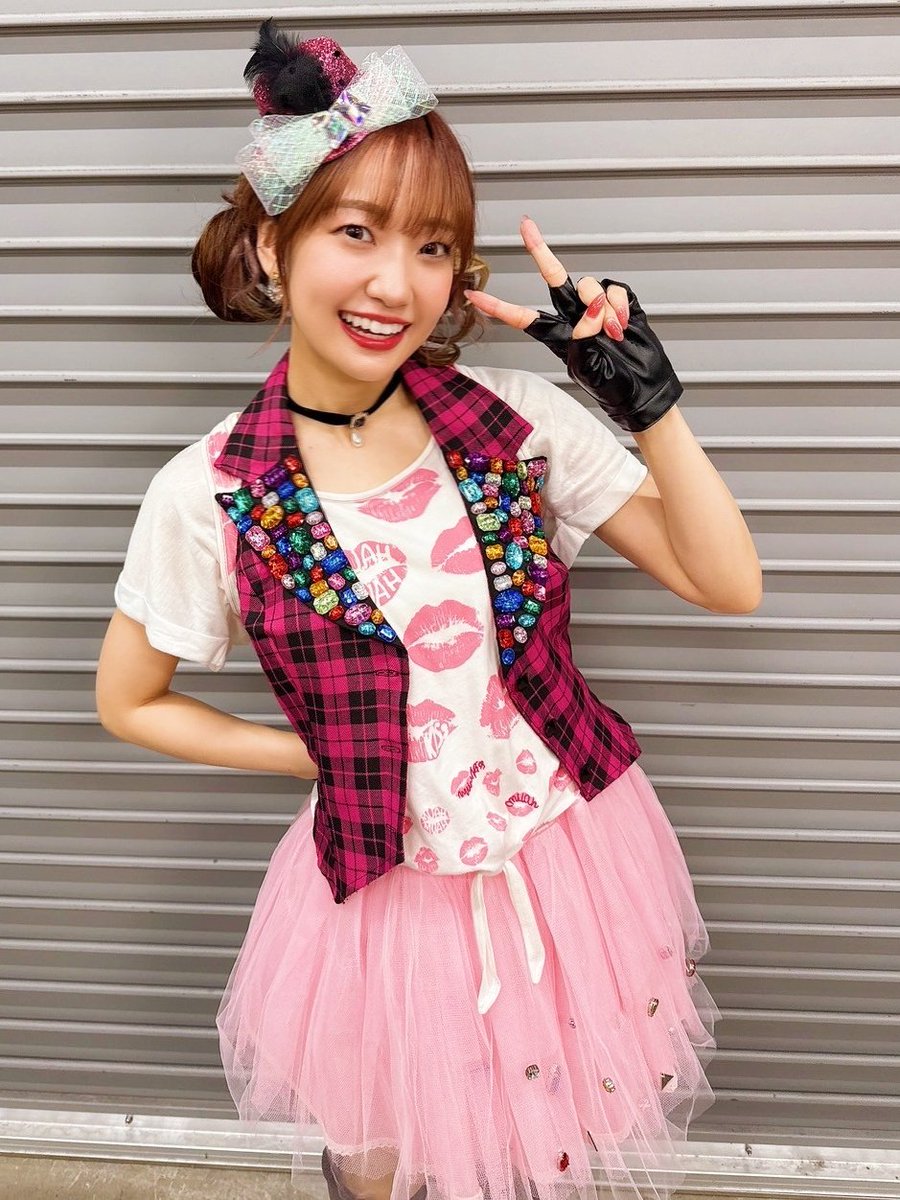 大橋彩香 A3痛バ GvGNLMYW0AA4WJM.jpg