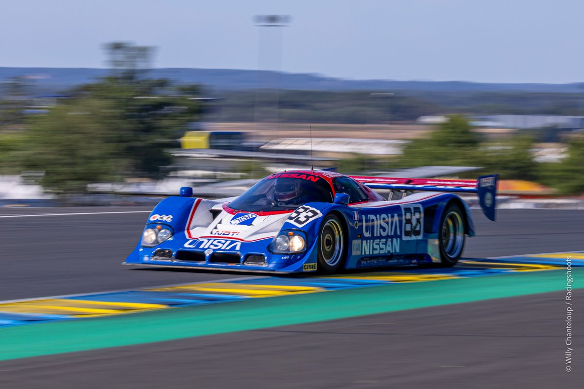 𝗡𝗜𝗦𝗦𝗔𝗡  🇯🇵

Nissan R90CP #1 &amp; Nissan R90CK #83 😍

(📸 Willy Chanteloup / Racingshoots). #LeMansClassic #PeterAuto #Nissan #GroupC