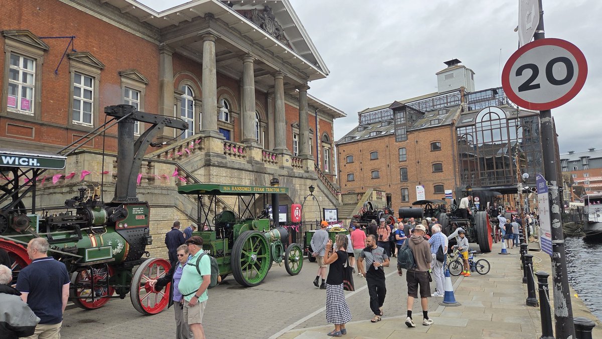 The engines will now leave the quayside around 1500 due to delays earlier