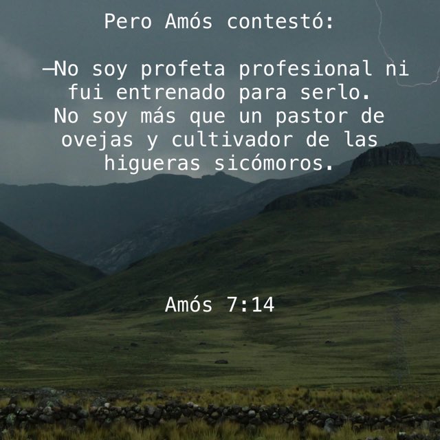 Nuestra identidad no está en el ministerio que ejercemos, un día ya no seremos pastores, líderes, predicadores, cantantes, teólogos, apologistas, licenciados, etc.

Que triste es cuando ponemos nuestra identidad en esos títulos.

En Cristo somos y seremos hijos por la eternidad.