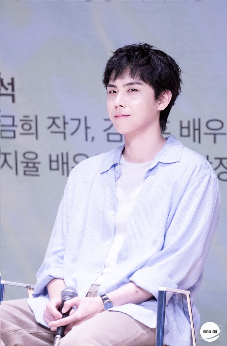 Hoonlight_915's tweet photo. 250704 첫 여름, 완주 - 북토크  

#김도훈 배우님 https://t.co/LY9o2H1Nqd