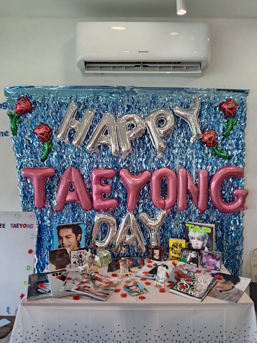 ty0ngfinn's tweet photo. Saturdate at #TY30thEpicVoyage #SailingInto30WithTY
Love all the decorations, donation kit and freebies! Slogan cantik sangat 🫶🏻 unexpected i got favorite album and pulled taeyong pc😍 Thank you for today it's so much fun🌹💕 https://t.co/JkgP6JICKK