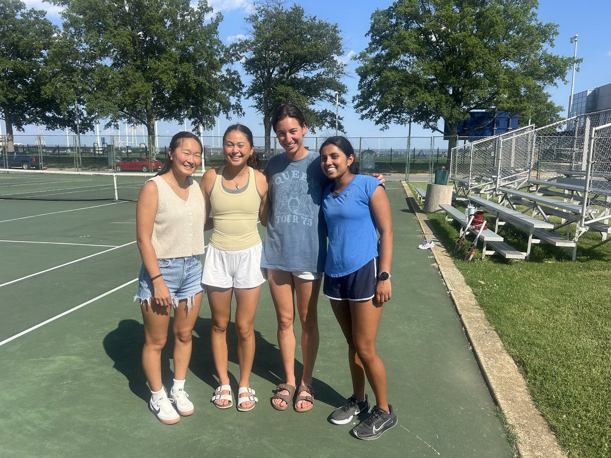 NavyWTennis's tweet image. Class of 2025 reunited for the first time since they graduated and commissioned in May 💙💛 Roll Goats!
