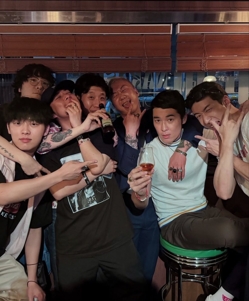 hyunwook tweet media