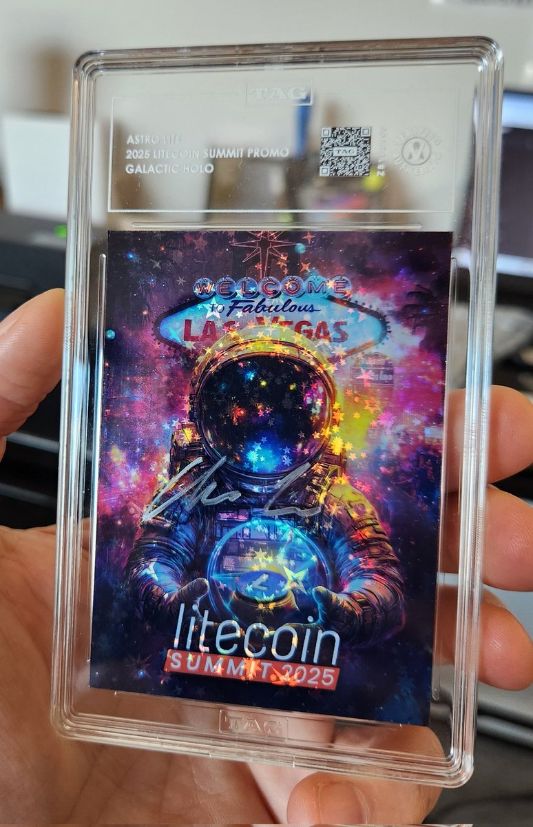 DJNeuroTN's tweet image. Check out these cool TAG Litecoin Summit cards, one is signed by Litecoin creator, Charlie Lee.
#litecoin #litecoinsummit2025 #TAGgrading #TAGslabs #charlielee #tradingcards #crypto #cryptotradingcards