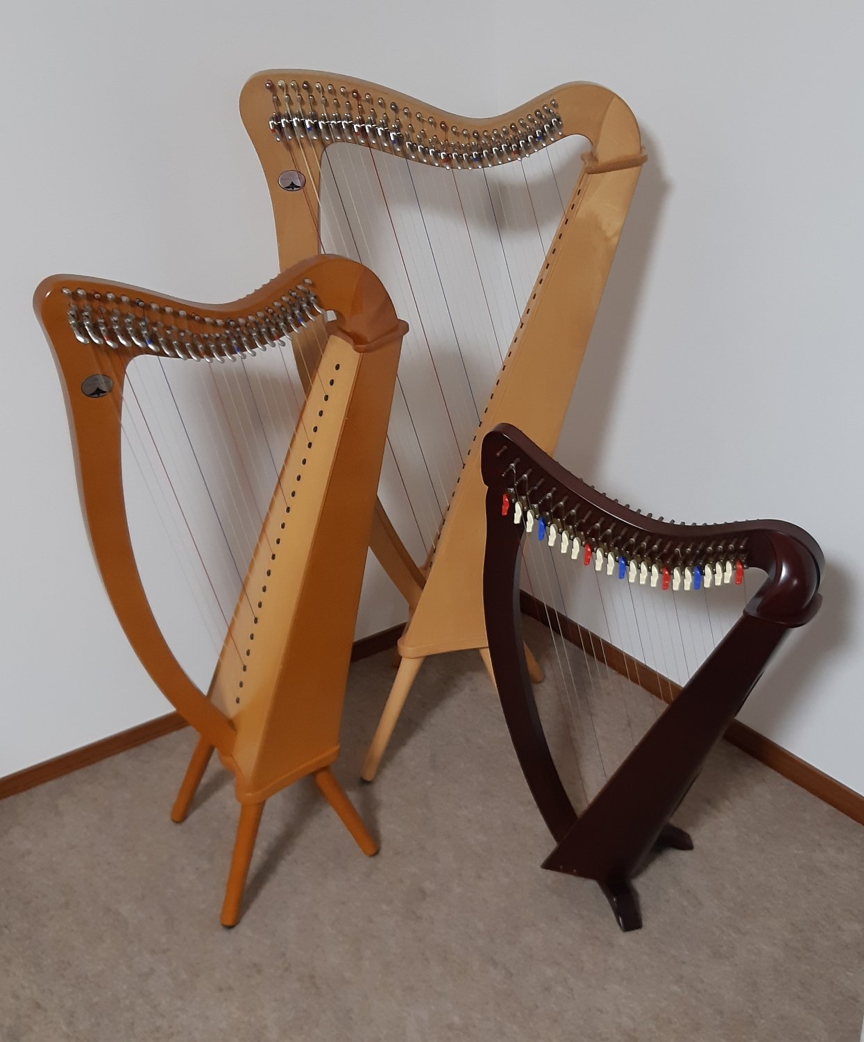 明日削除❣️ハープ22弦 弦たくさんついてます！中古 明日削除