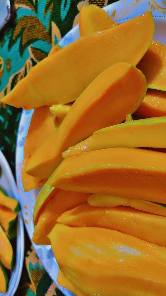 Who's like mangoes?