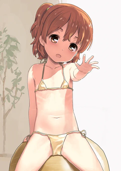 #ビキニの日 金色