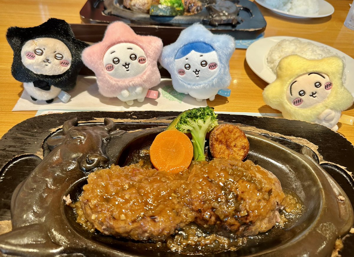 shiro_op's tweet image. 草むしり検定のお祝いに再訪した人達と、初めて来た人

#ぬい活 #ぬい撮り